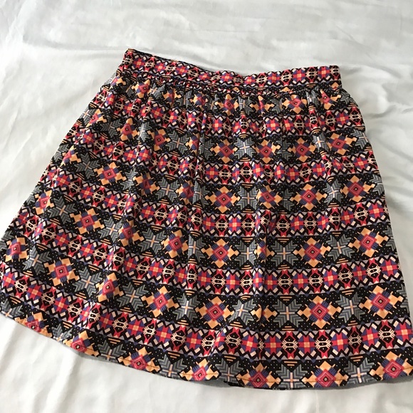 Francesca's high waisted elastic band skirt - Picture 1 of 3